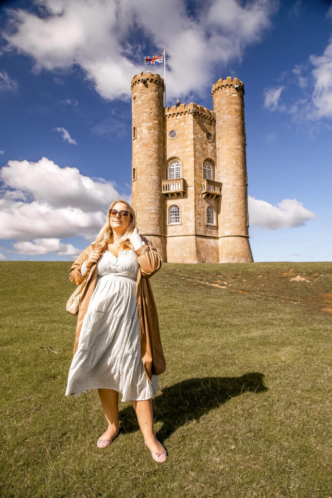 lucy in front of broadway tower